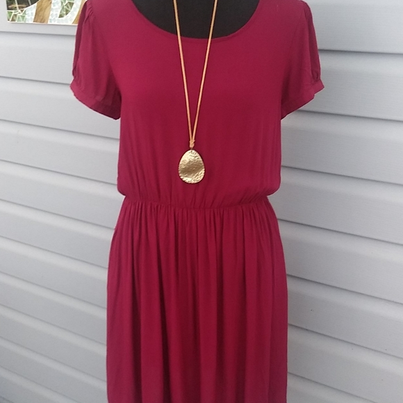 Saint & noble cranberry dress size medium - Picture 1 of 5